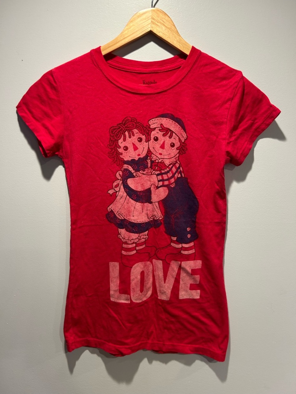 Red Graphic 'Love' Short Sleeve Tee - Women's